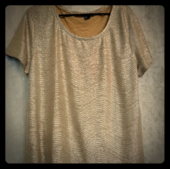 H&M Tops - REDUCED!! &M metallic Gold Short Slv Shirt SZM